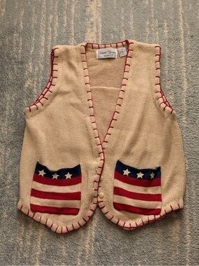Sharon Young Cream Knit Vest with Red & Navy Pocket Stars